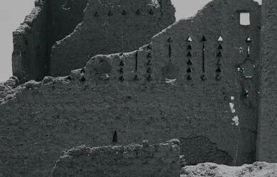 تركي بن عبدالله يواري جثمان والده